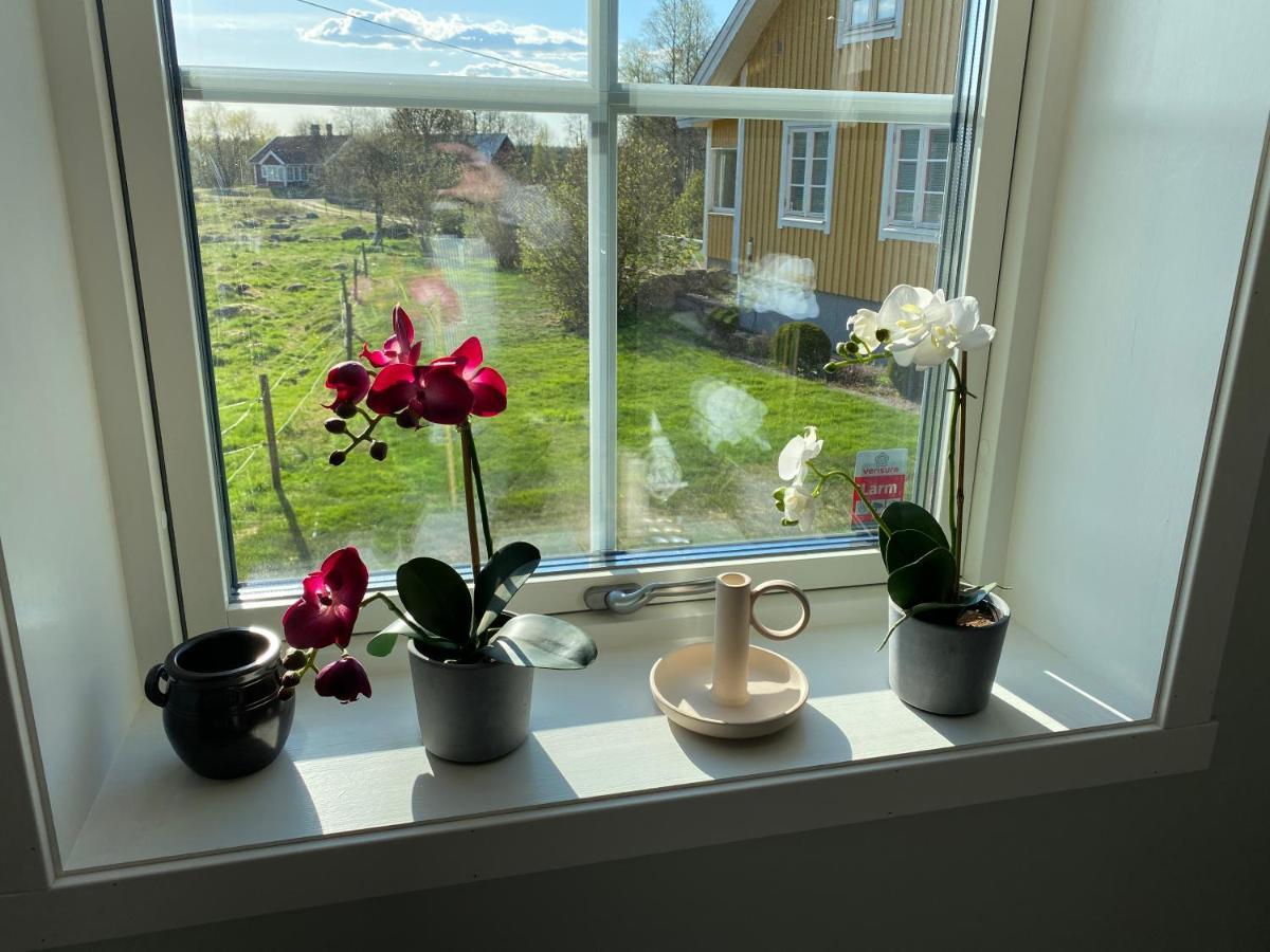 Skog Fegen Naera Ullared Villa Exterior photo