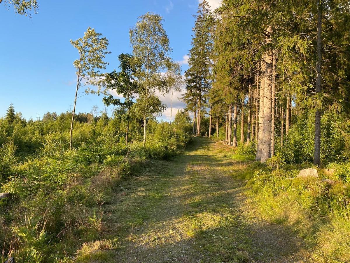 Skog Fegen Naera Ullared Villa Exterior photo