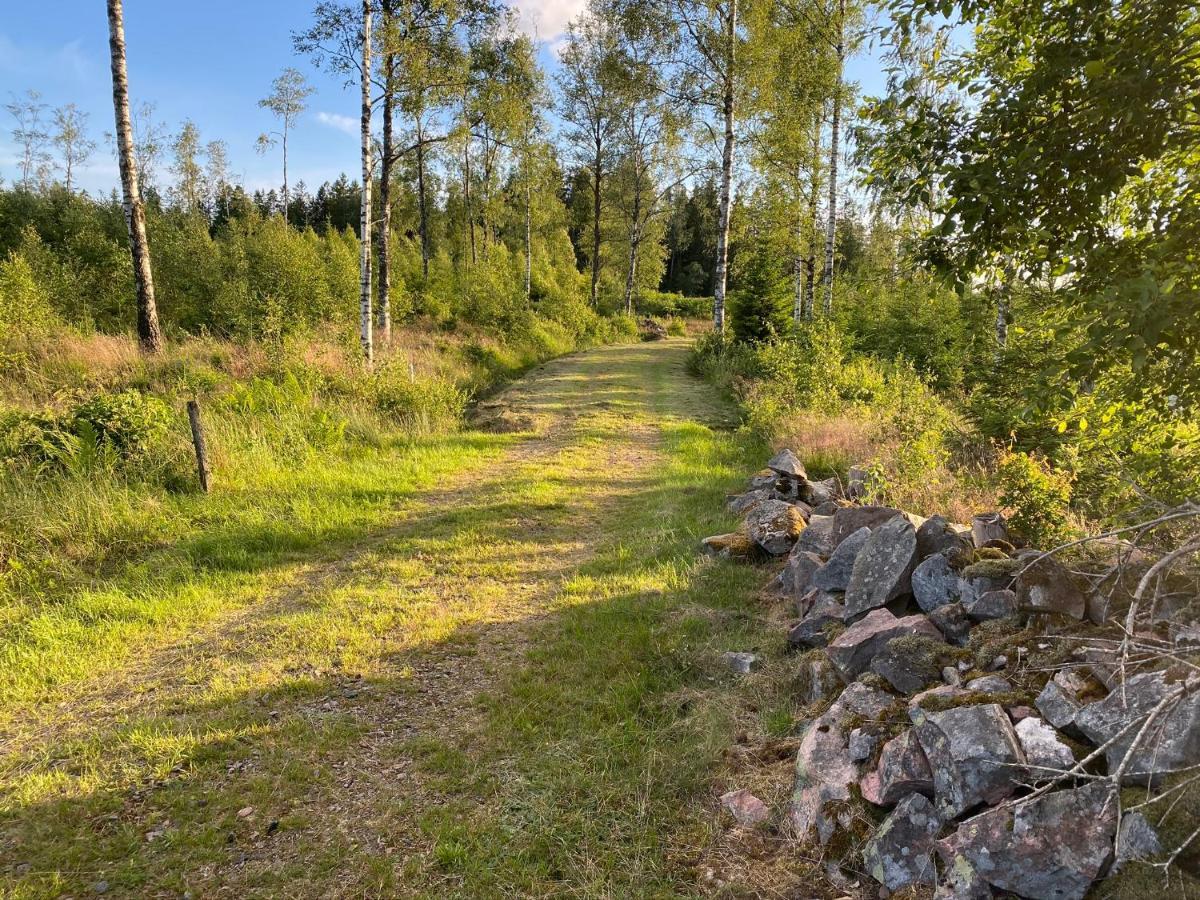 Skog Fegen Naera Ullared Villa Exterior photo