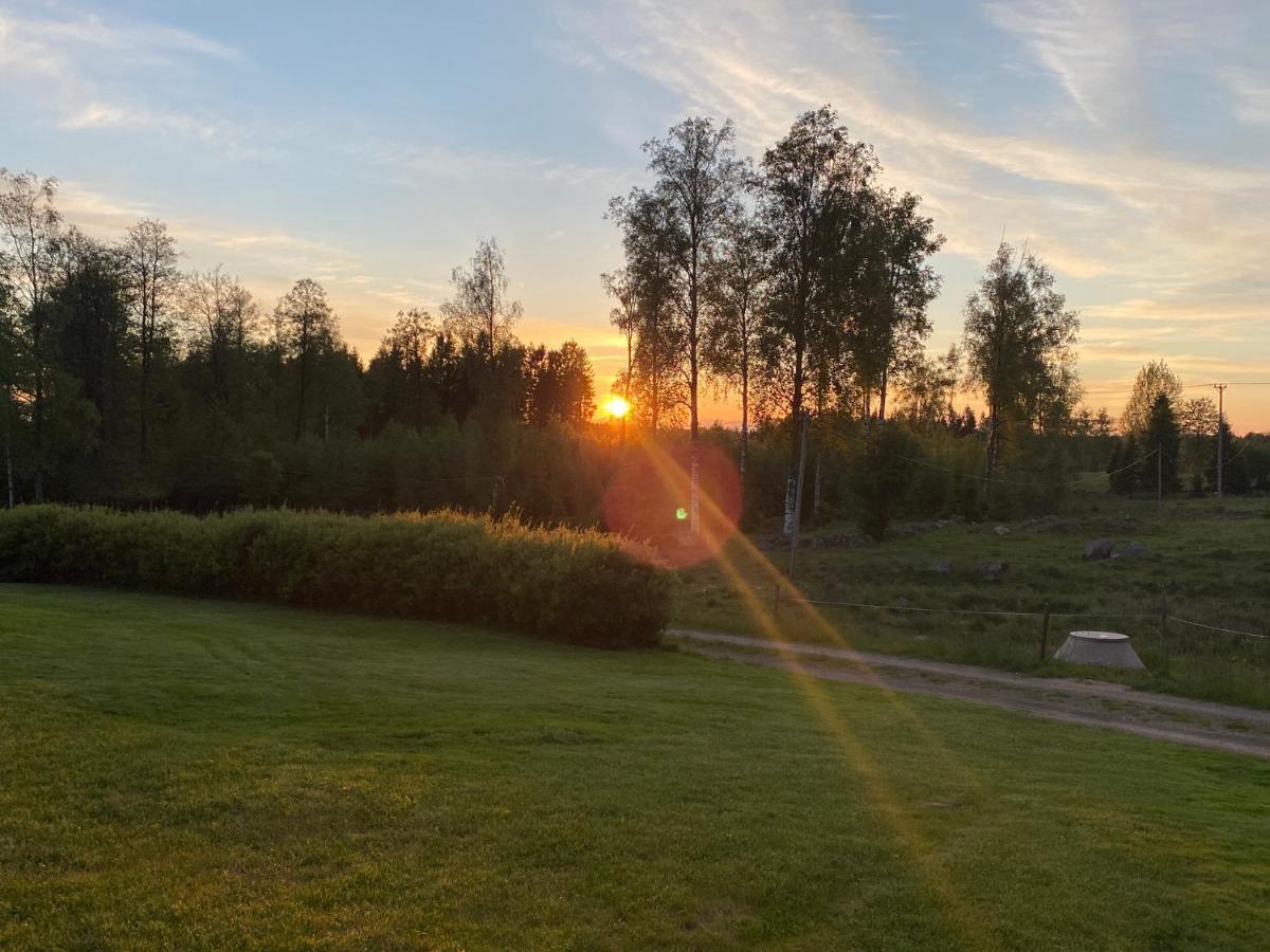 Skog Fegen Naera Ullared Villa Exterior photo